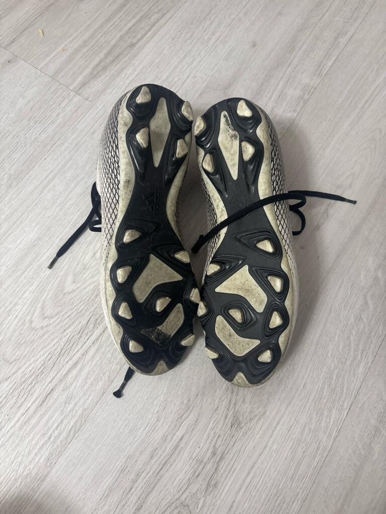 Adidas krampon - 4
