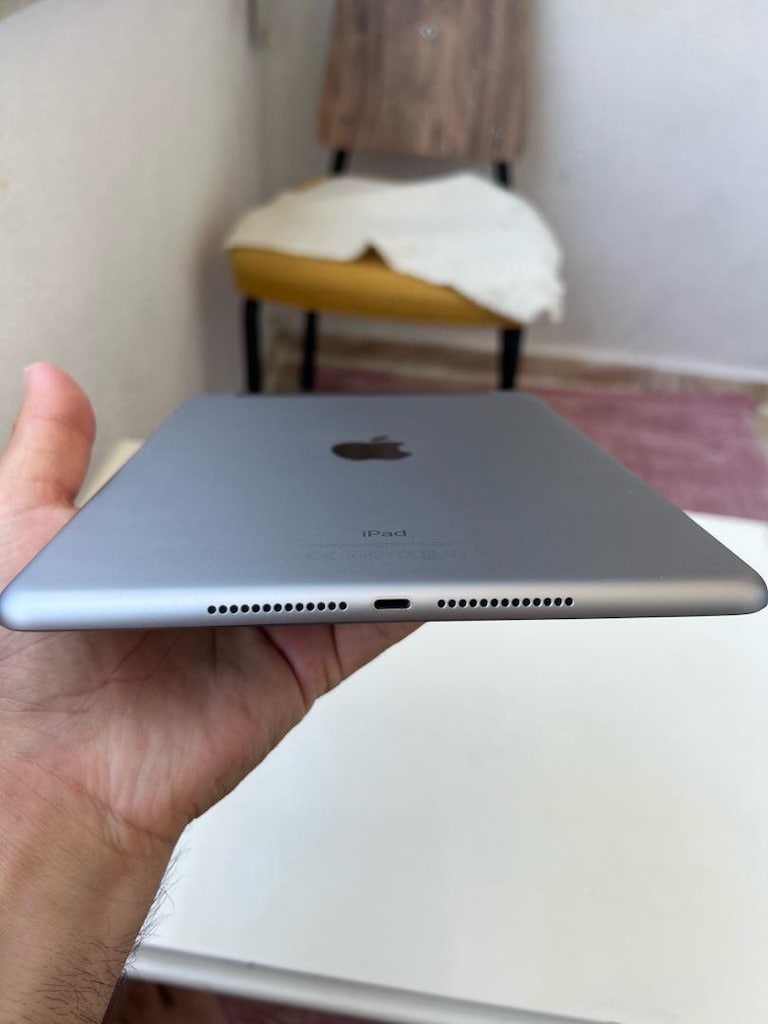 iPad 6. NESİL 32 GB Sım Kartlı Model - 7