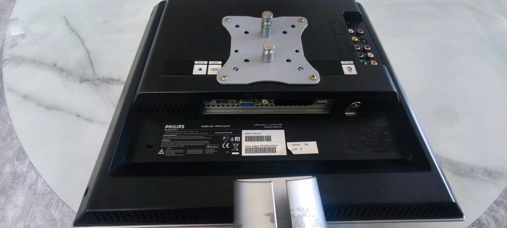 Philips15PFL4122/10 15 inc 38cm - 4