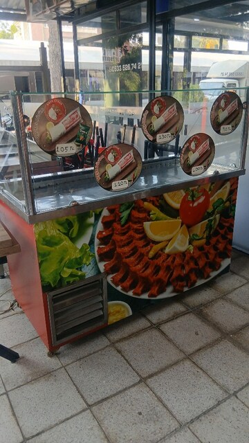 çiğköfte dükkanı