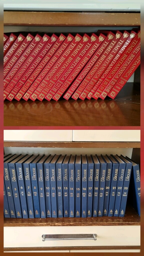 İki Set Ansiklopedi takımı birlikte - 11