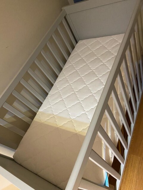 Ikea sundvik bebek karyola ve yataş yatak