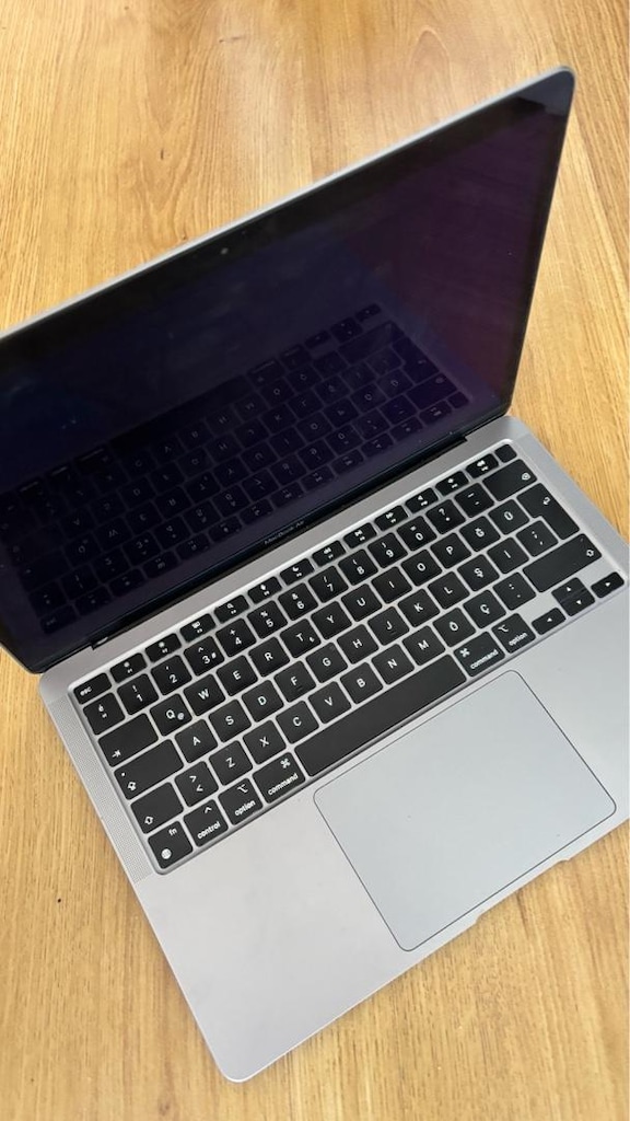 MacBook - 8