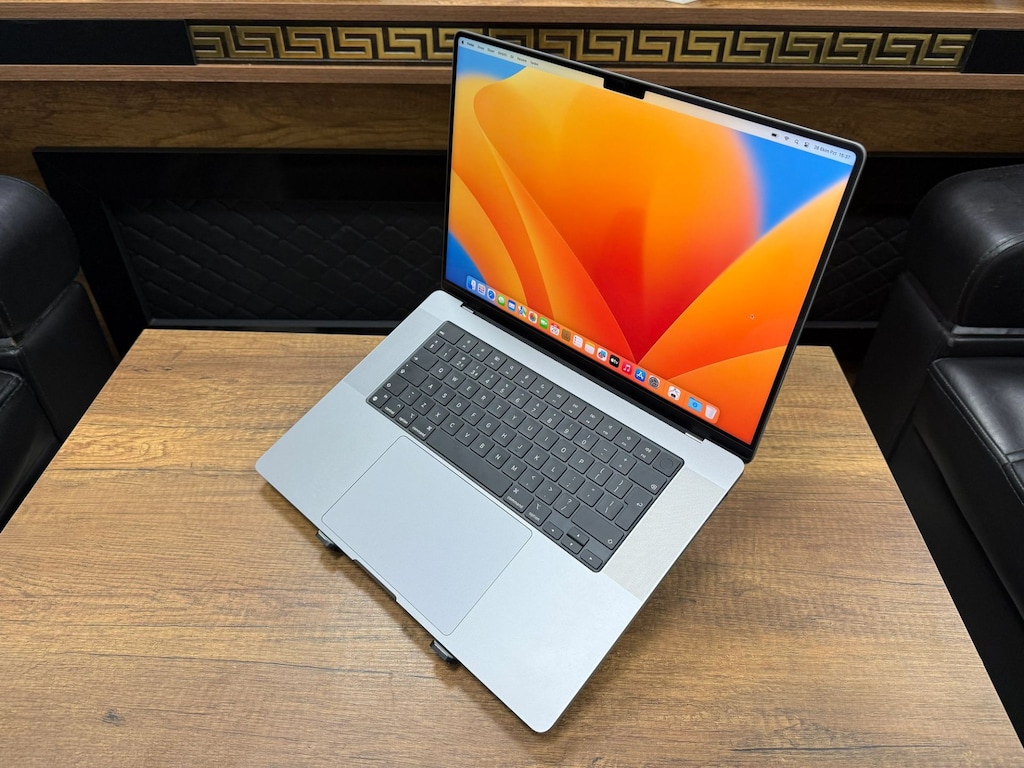Apple MacBook M2 Pro 16GB RAM 1TB SSD 16.2” Uzay Grisi Notebook - 4