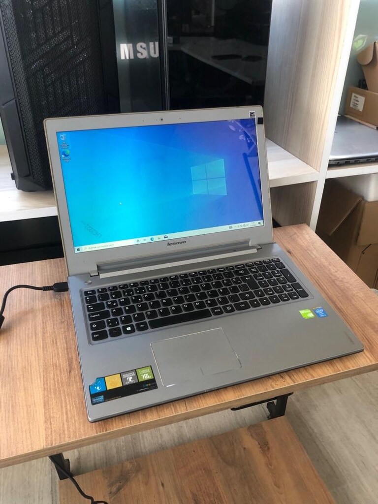 Lenovo i5 Laptop - 3