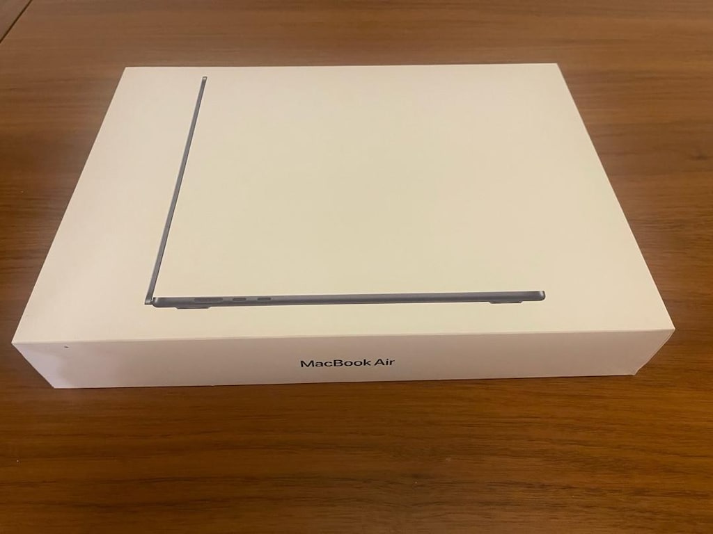 MACBOOK AIR M2 16GB RAM 1 TH SSD - 6
