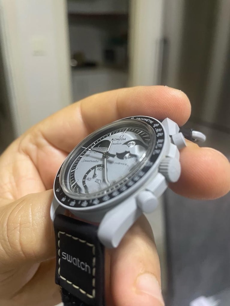 Omega&Swatch Mission to Earthphase - 2