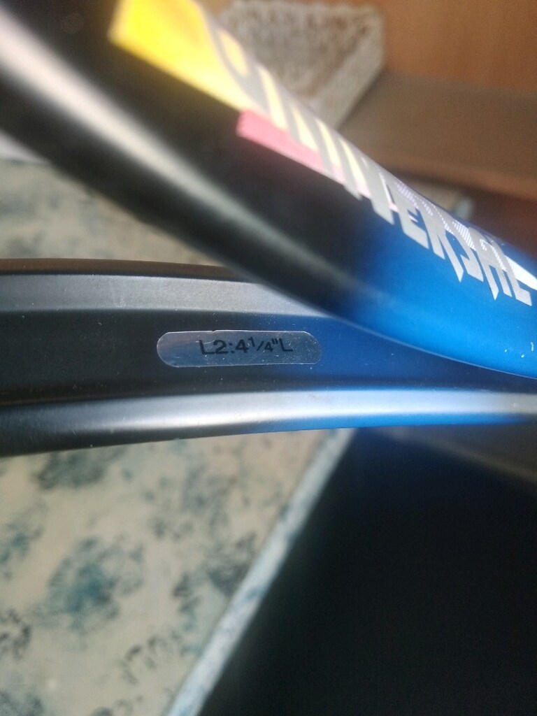 Üniversal marka tenis raketi - 8