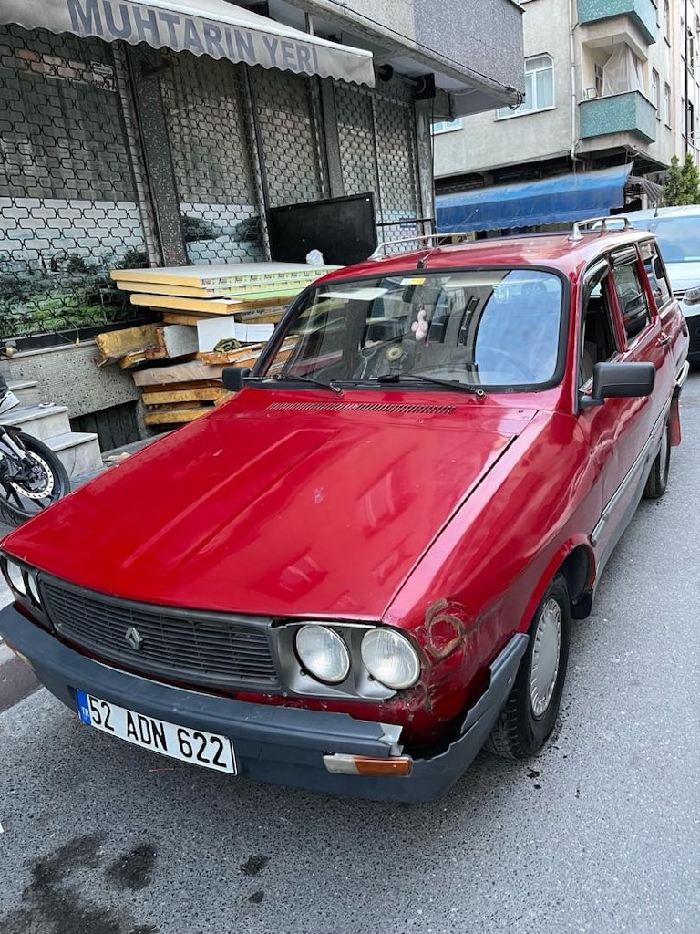 Renault 12
