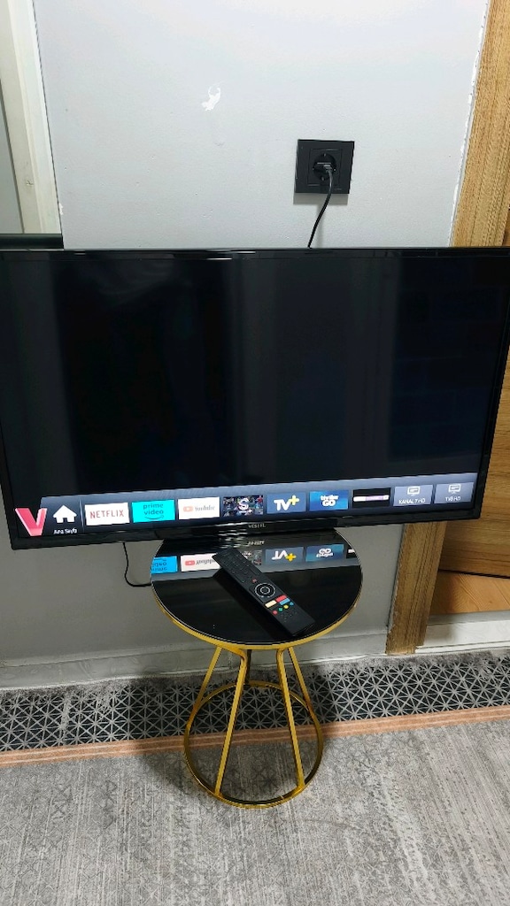 Vestel 102 Ekran Smart TV - 2