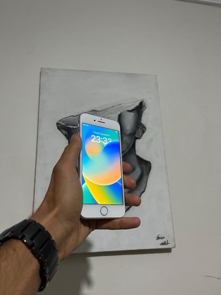 İPHONE 8 BEYAZ - 4