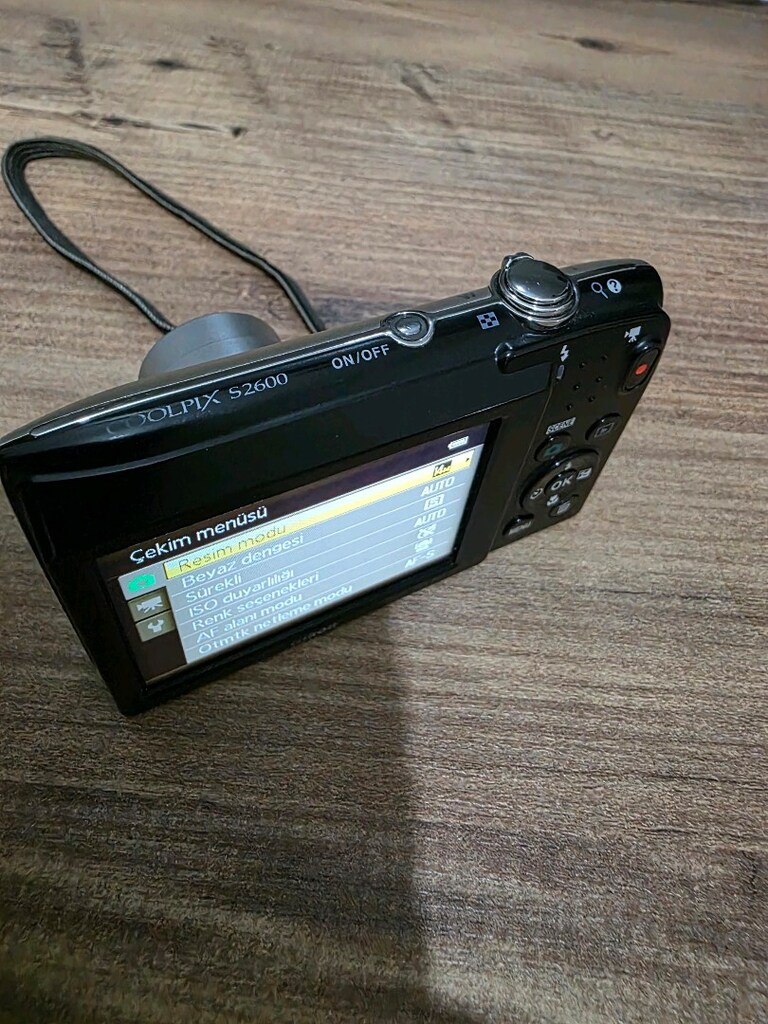 Nikon Coolpix S2600 - 7