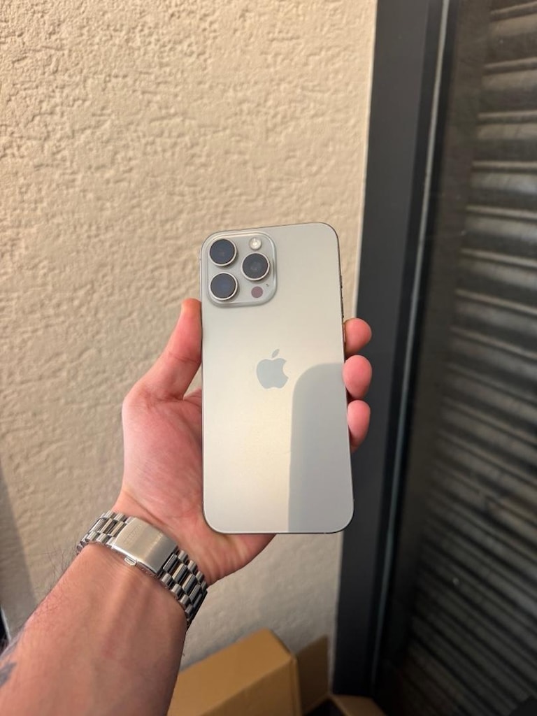 İphone 16 Pro Max 256GB - 4