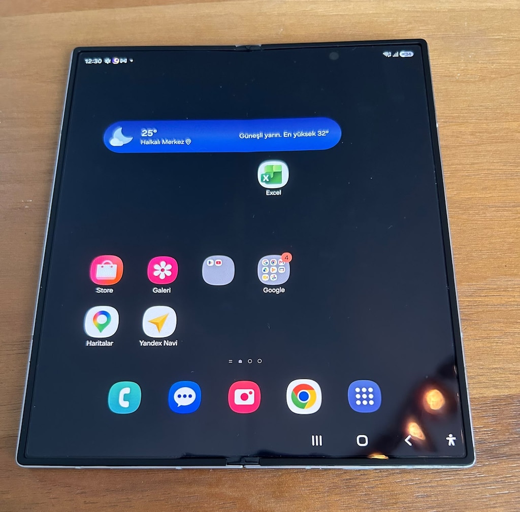 Samsung Z Fold 6 - 4