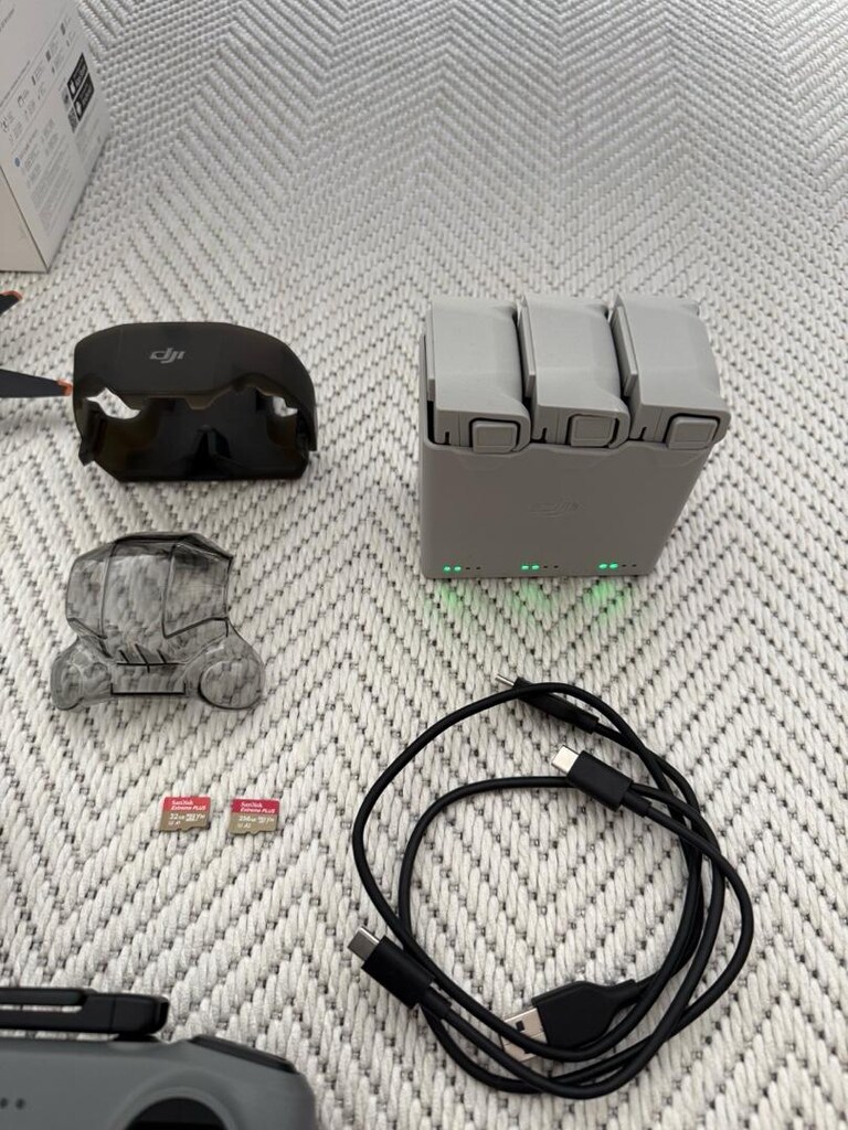 DJI MINI 4 PRO FLY MORE COMBO PLUS (DJI RC 2) - 7