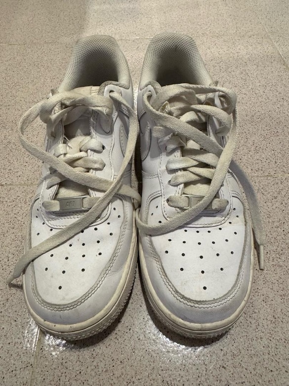 Nike Air Force 1 Beyaz Kadın Sneaker – 38 Numara, Çok Az Giyildi - 5