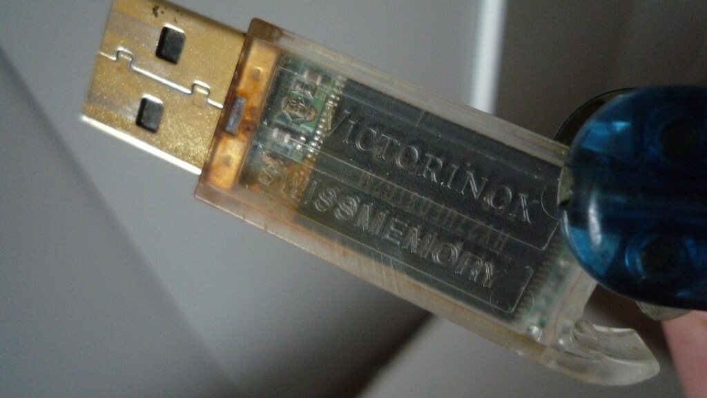 USB Bellekli, Kalemli, El Fenerli Swiss Bit - 4