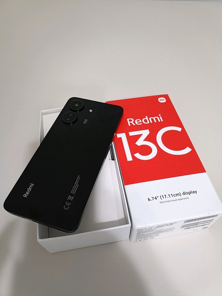 Redmi 13C (256GB) 8GB RAM - 4