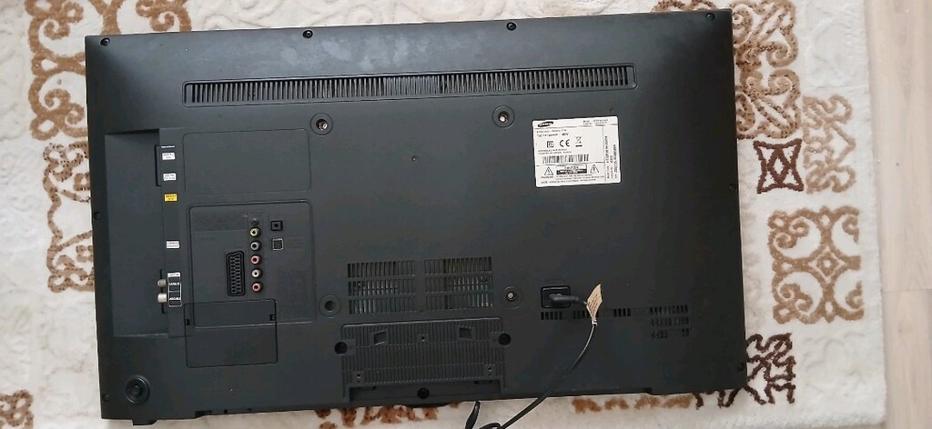 Samsung UE32 F5070 SS - 2