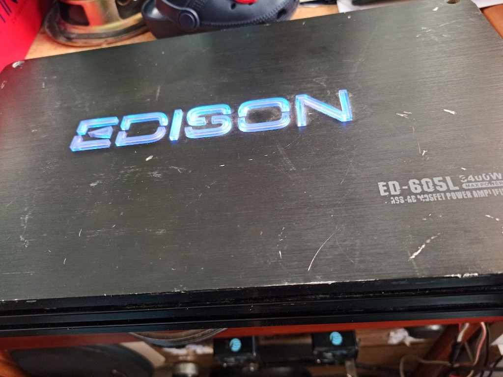 eski seri Edison 5 kanal oto anfi sorunsuz çalışır durumda mono ve ste - 3