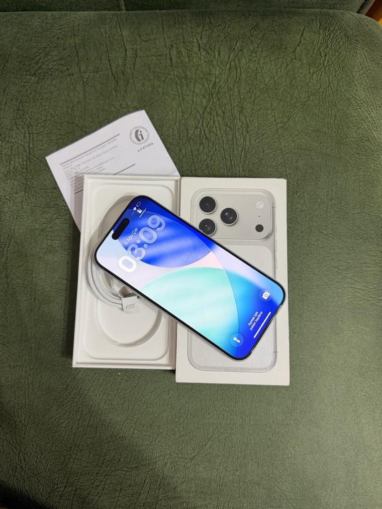 iphone 17pro (22 ay garantili pil 100) - 3