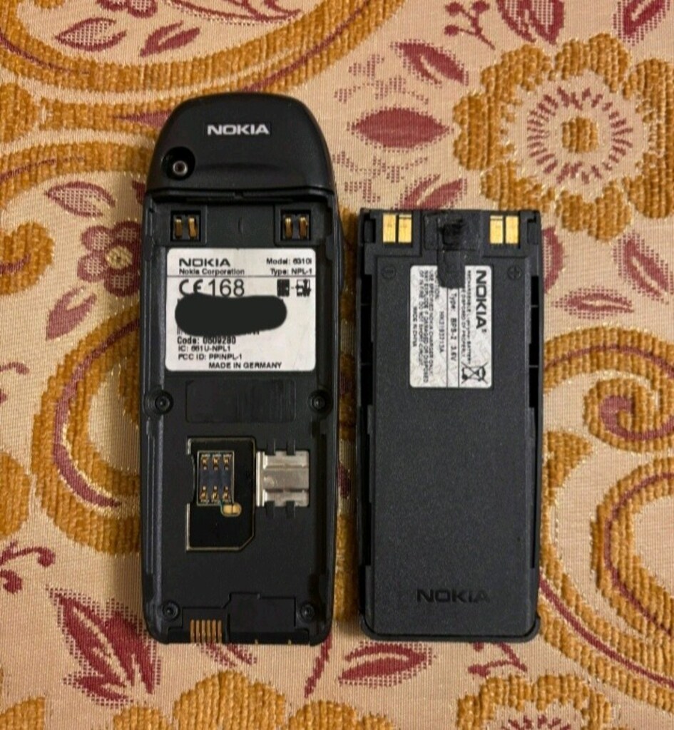 Nokia 6310i - 3