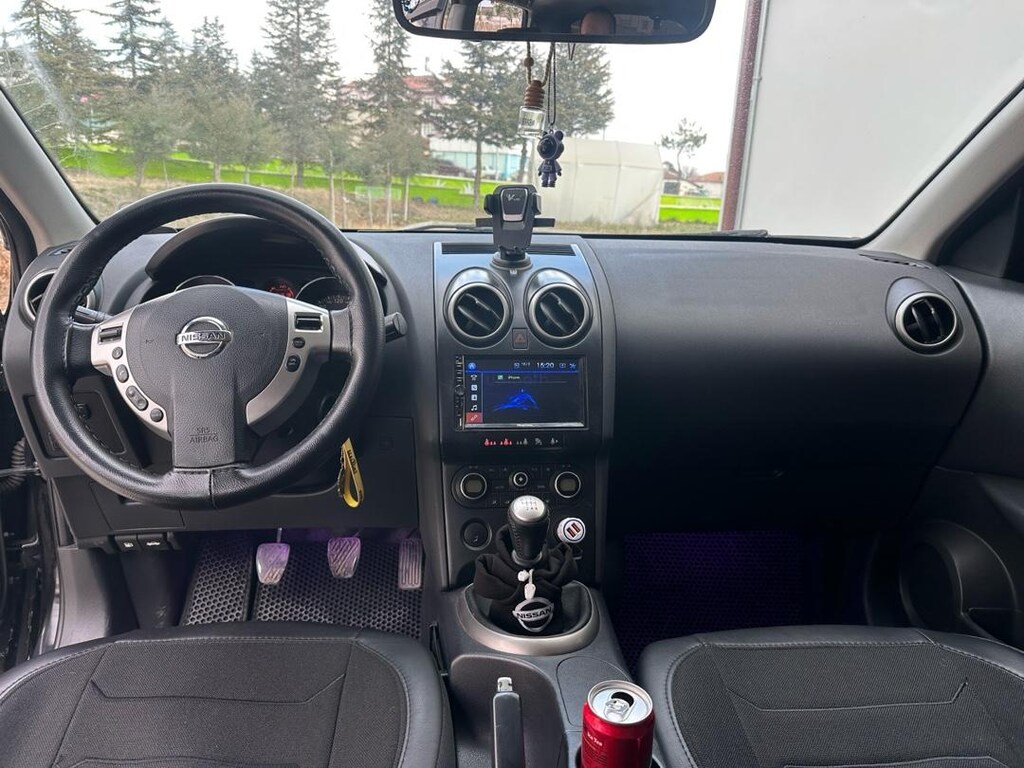 2010 Model Nissan Qashqai - 5