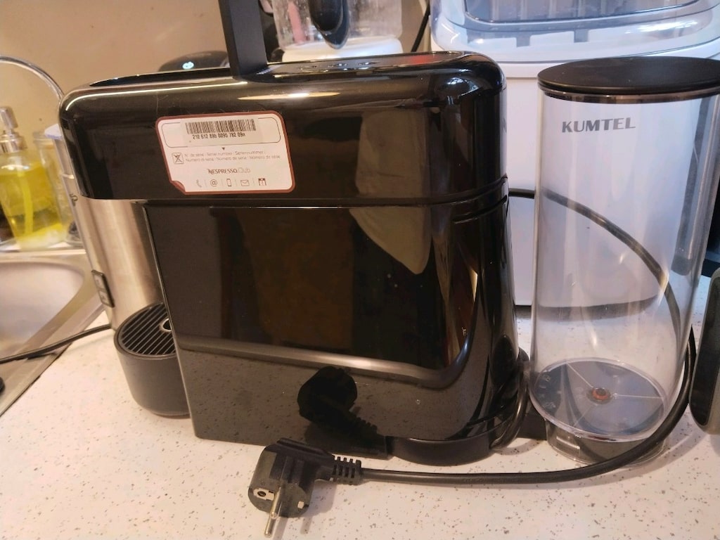 Nespresso Kahve Makinesi ve Süt Köpürtcü - 5