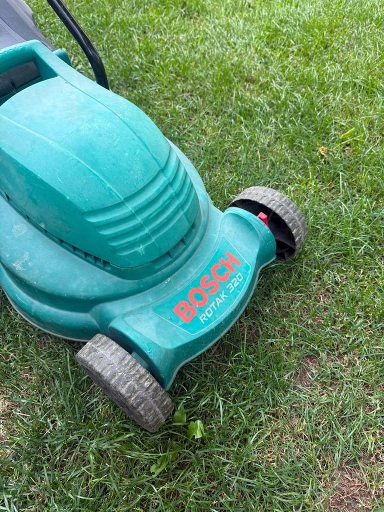 Bosch Rotak 320 - 3