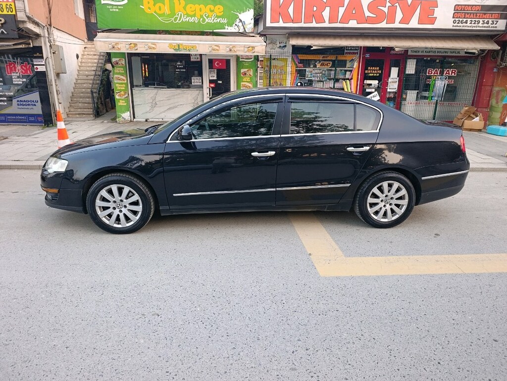 VW Passat 1.6 FSI Benzinli - 6