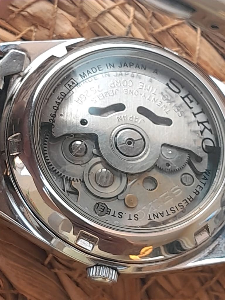2002 OCAK ÜRETİMİ TRANSPARAN KAPAK 7S26 - 2