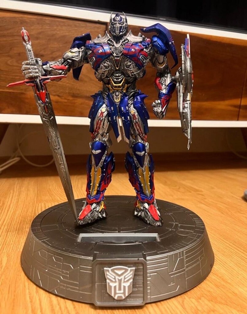Optimus Prime Telefon Standı Figürü - 5