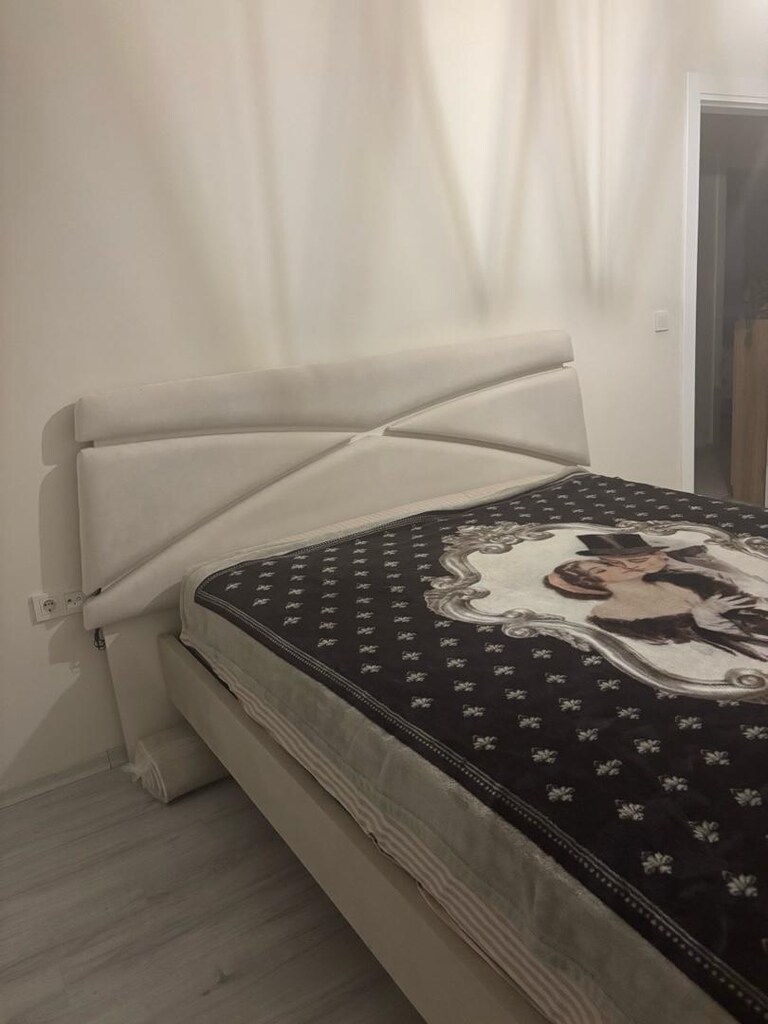 Temiz kullanılmış bazalı karyola - 2
