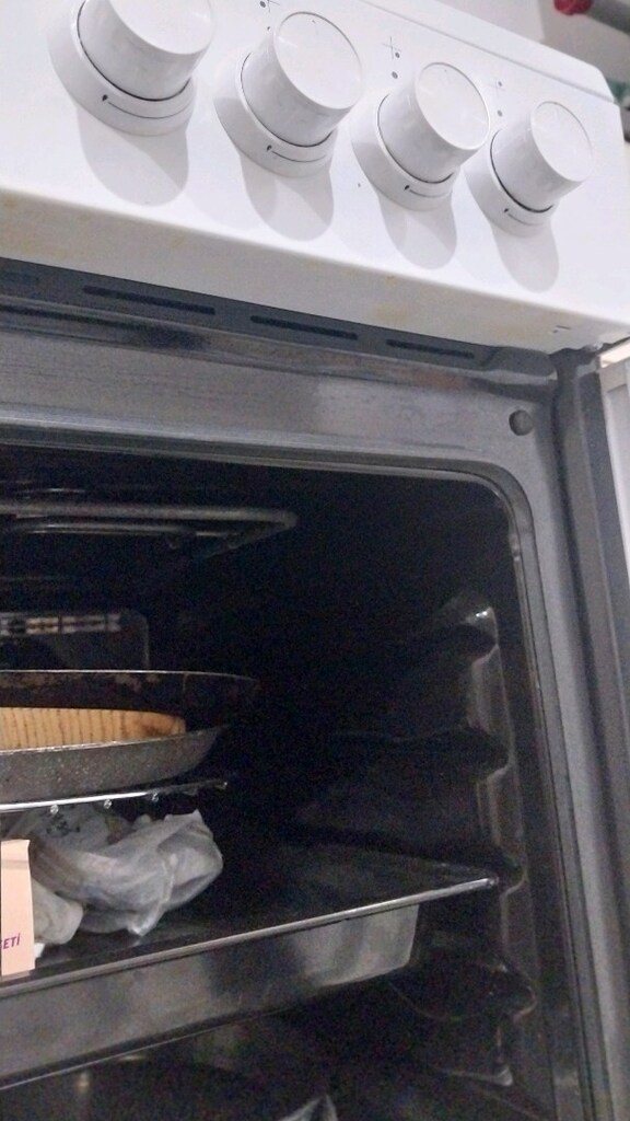 Beko Ocaklı Fırın – 1 Yıllık, Çok Temiz ve Sorunsuz - 8