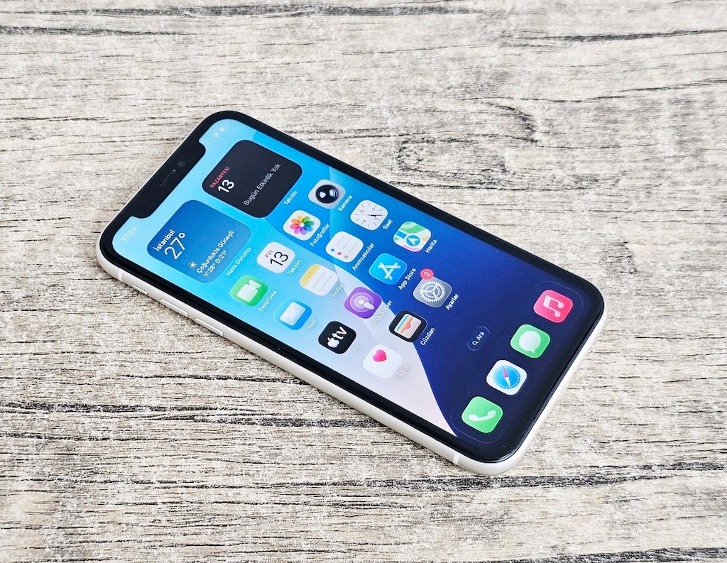 İPHONE 11 - 64 GB ORİJİNAL SORUNSUZ BÜTÜN ÖZELLİKLERİ ÇALIŞIYOR - 13