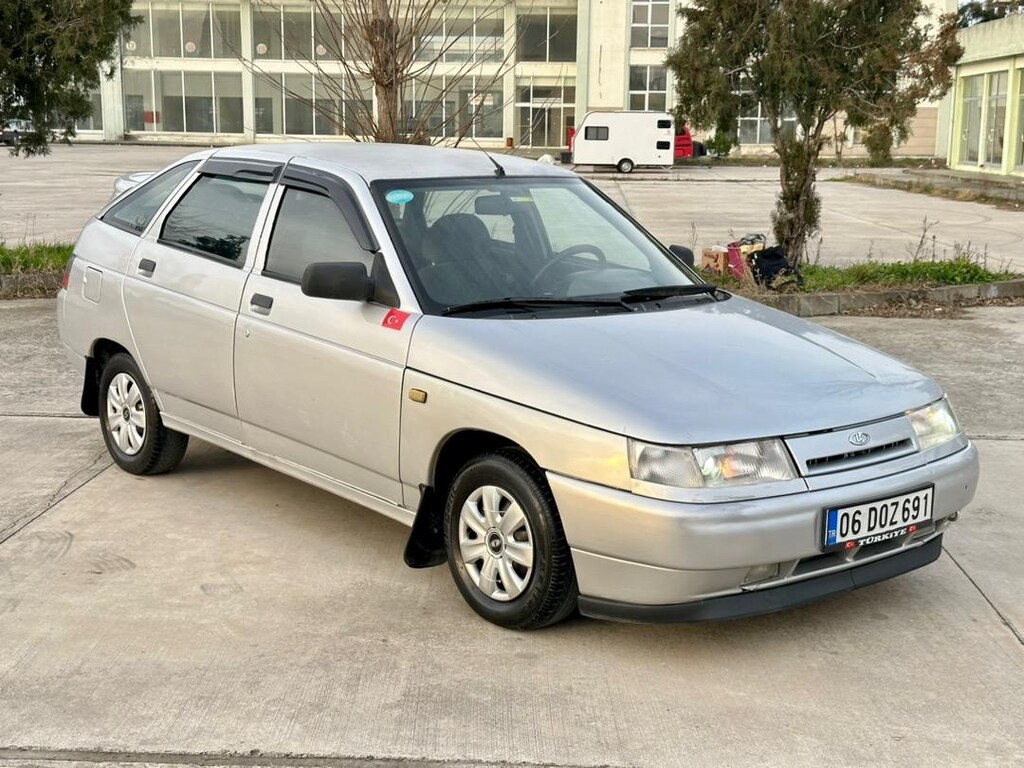 2004 Lada Vega