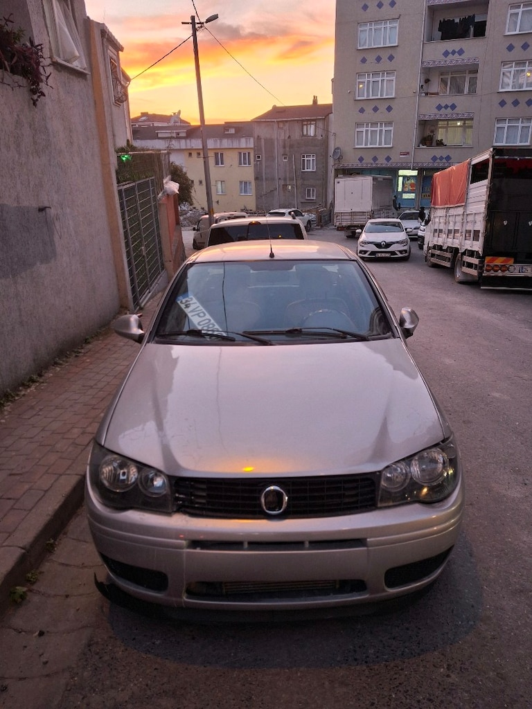 Temiz aile arabası albea - 2
