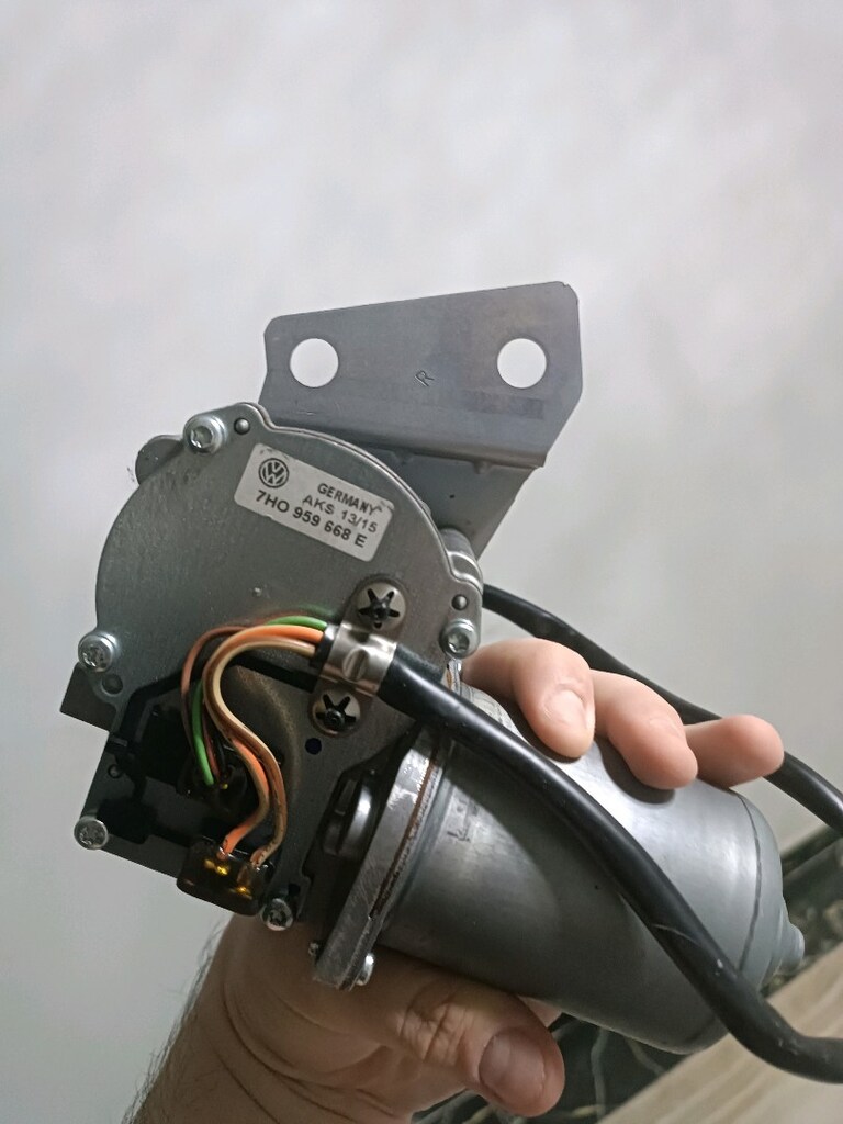 Caravelle T5 sürgülü motor kapı - 2