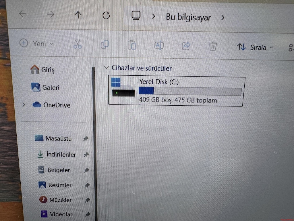 DELL PRECİSİON WORKSTATİON İ7 11. NESİL 32 GB RAM 512 NVME - 5