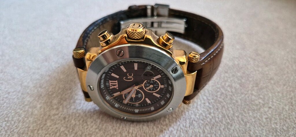 Guess Cellection Saat GC45003G08574 - 2