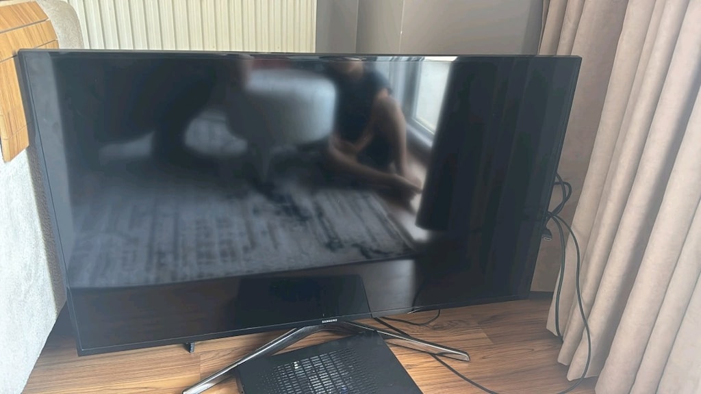 Samsung 40 İnç (102 Ekran) Full HD Smart 3D LED TV - Temiz ve Sorunsuz
