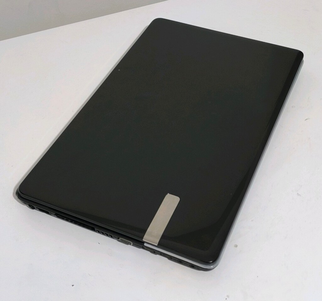 AMD işlemci 4 GB RAM 500 GB Hardisk batarya sağlam - 3