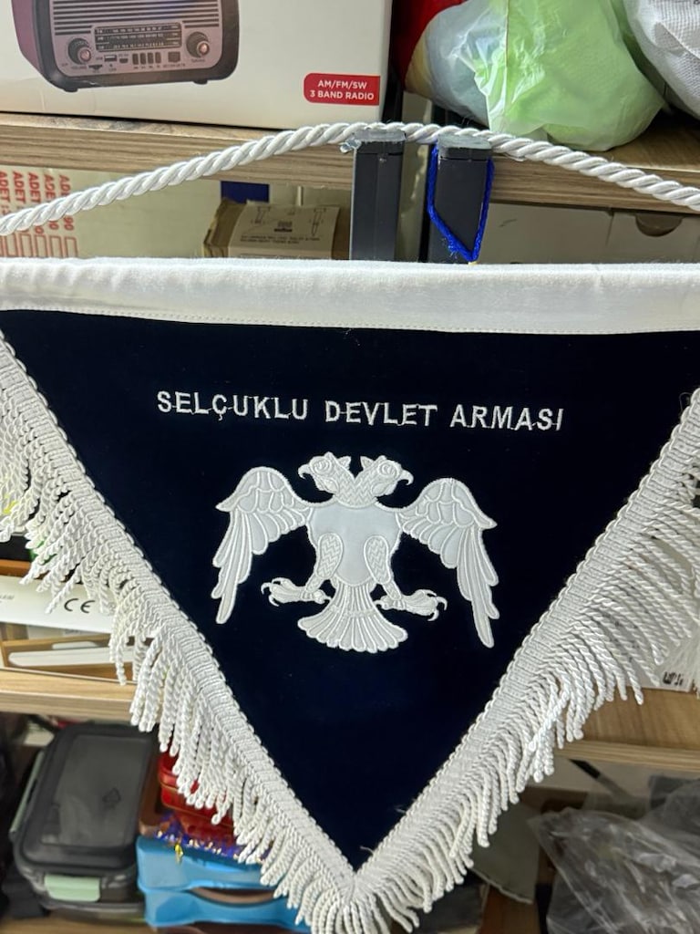 OSMANLI VE SELÇUKLU ARMALI KADİFE DUVAR SÜSÜ 2 Si 2500 TL Adet 1250TL - 2