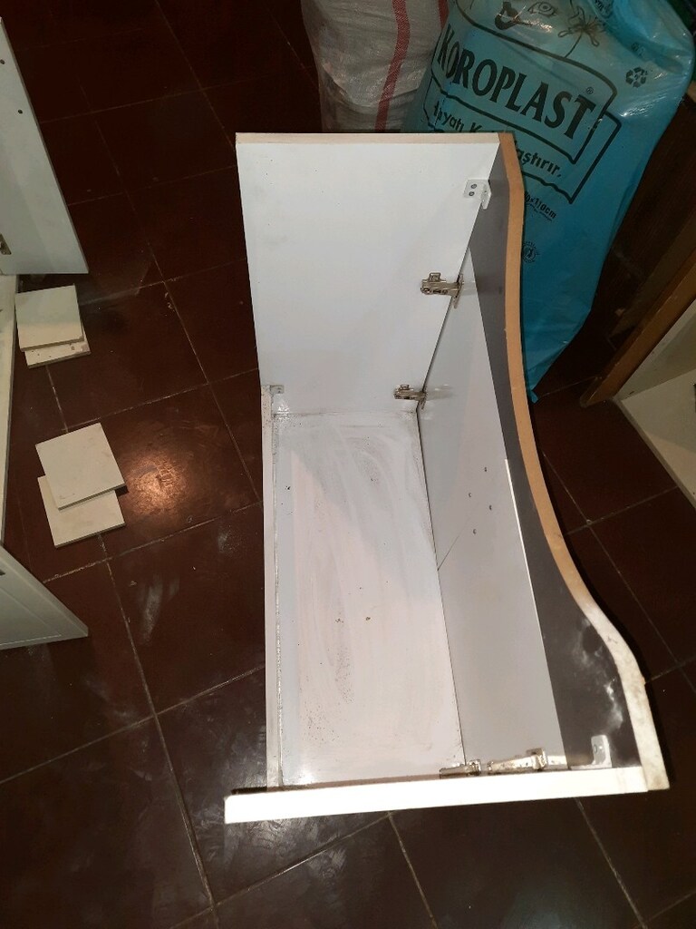cıkma banyo dolabı - 17