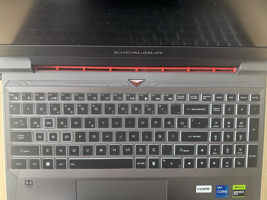 EXCALİBUR *İ7 12650H İŞLEMCİ *32 GB RAM *1TB SSD *RTX 4050 6GB E.K - 5