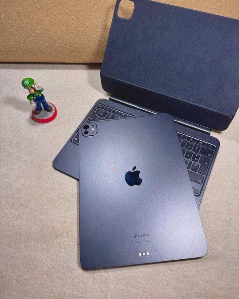 İPad Pro M4 11 İNÇ - 256 GB - Yurtiçi • Garantili