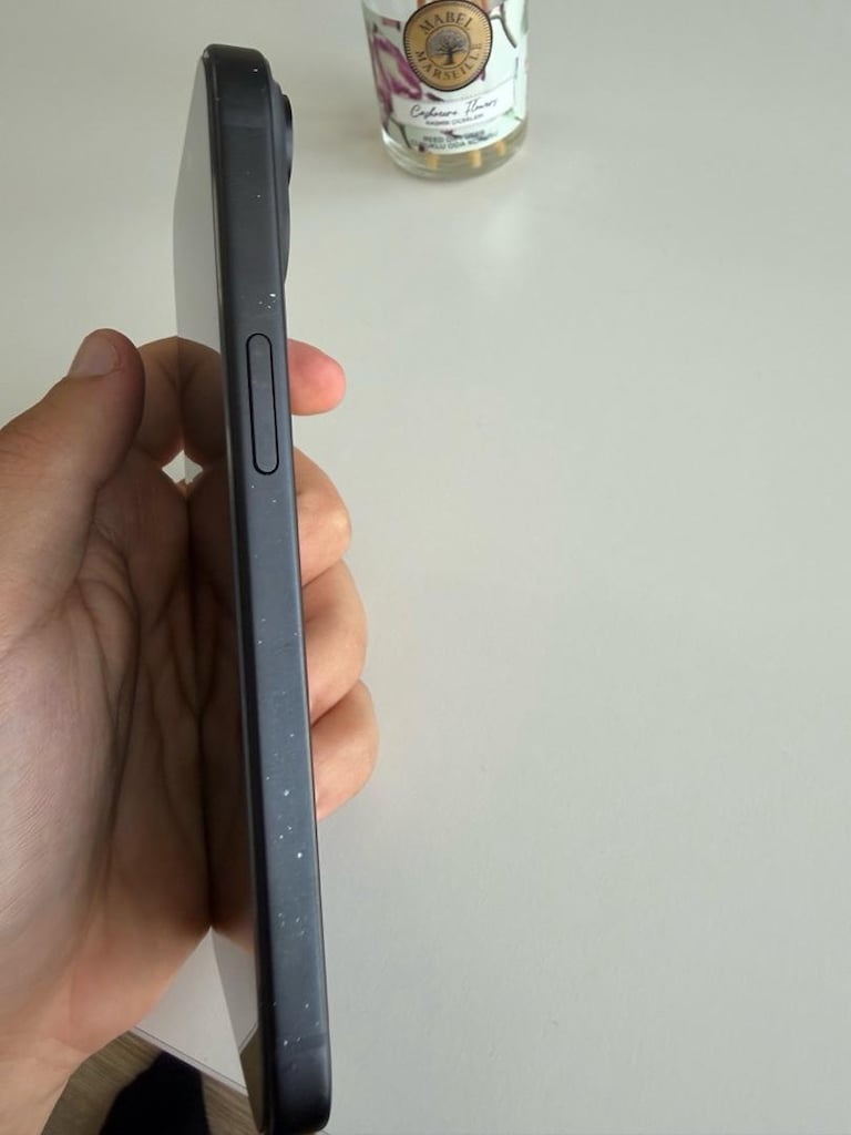 iPhone 15 128 GB Siyah | Temiz Kullanılmış | Kutu Ve Aksesuar - 5