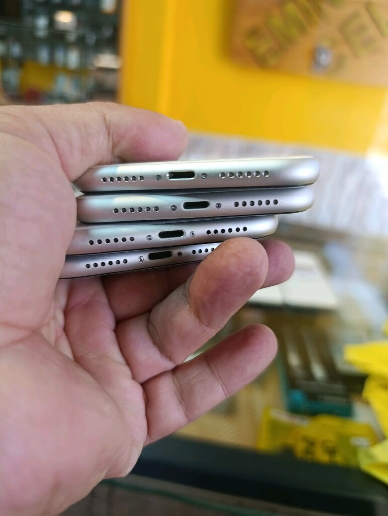 iPhone 11 TR - 2