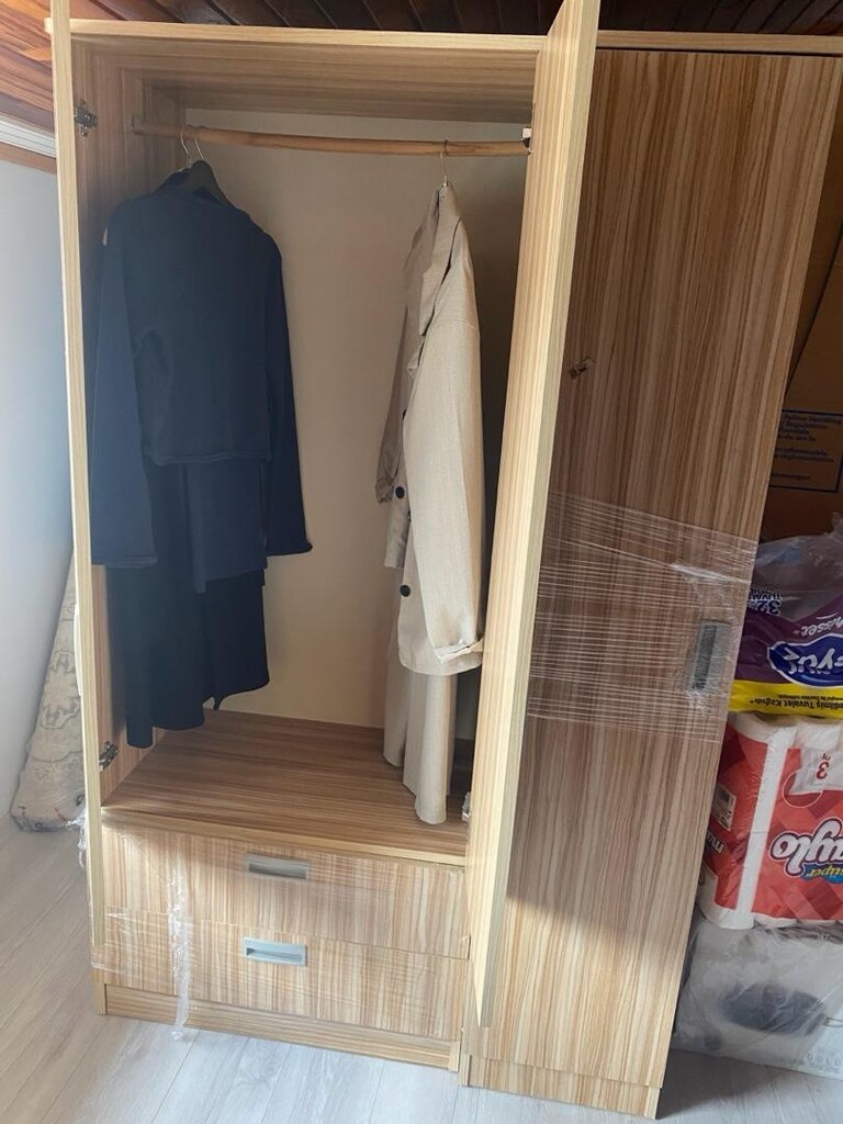 3 kapaklı gardolap sıfırdır pazarlık olur - 2