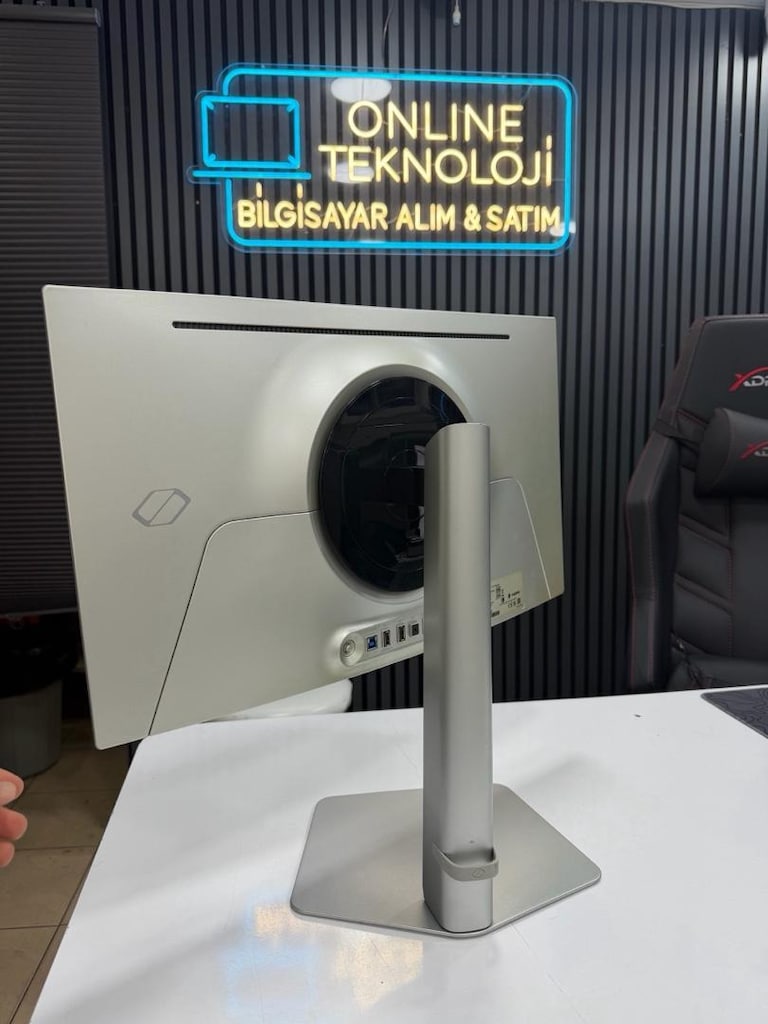 27 inç Samsung OLED monitör 2K 240hz sıfır ayarında - 2